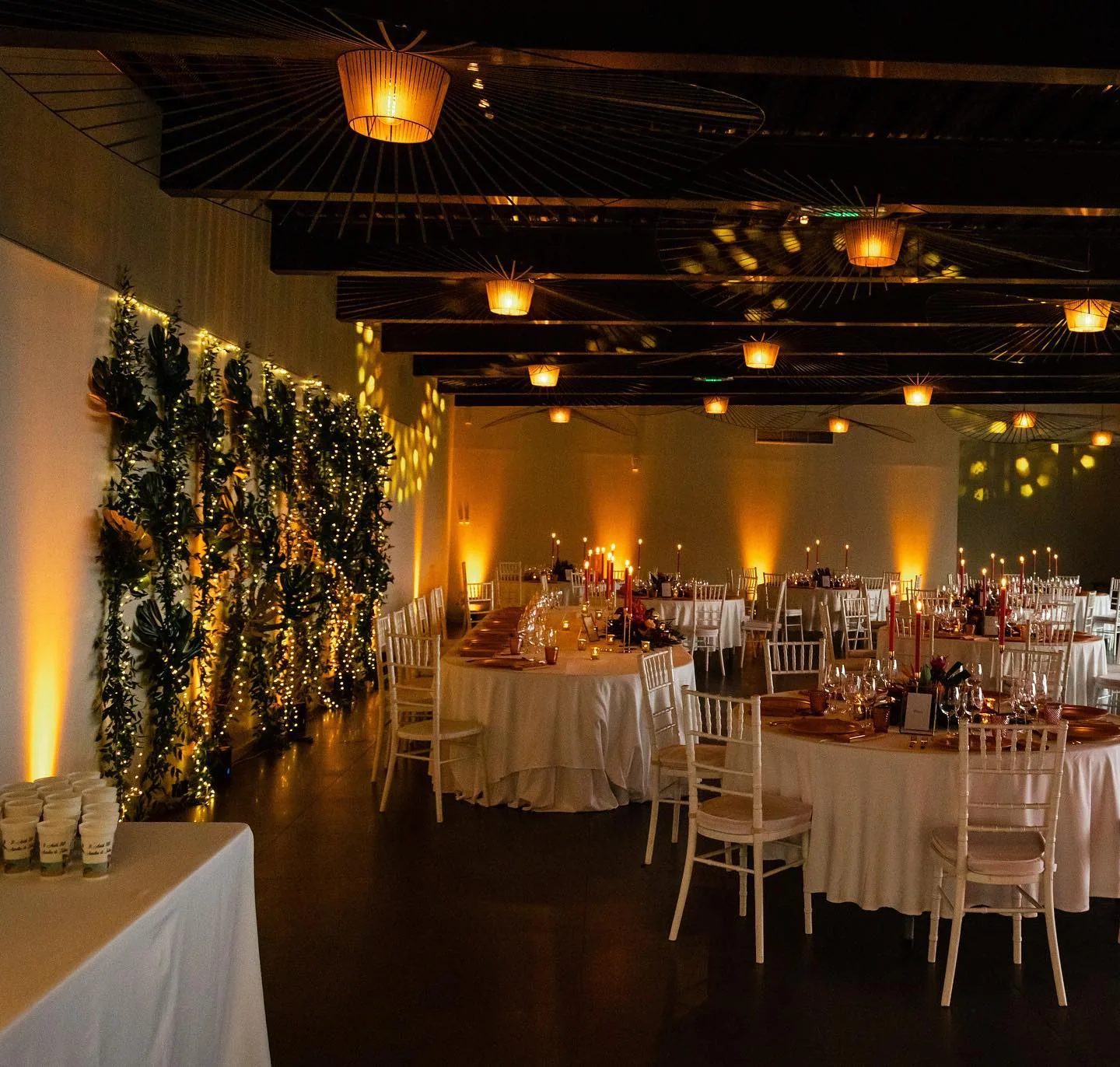 Décoration lumineuse d'une salle de mariage par INSTANTMIX64
